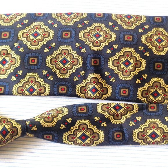 Coach mens Tie 100% silk Multi Color with blue 60" - Picture 4 of 8
